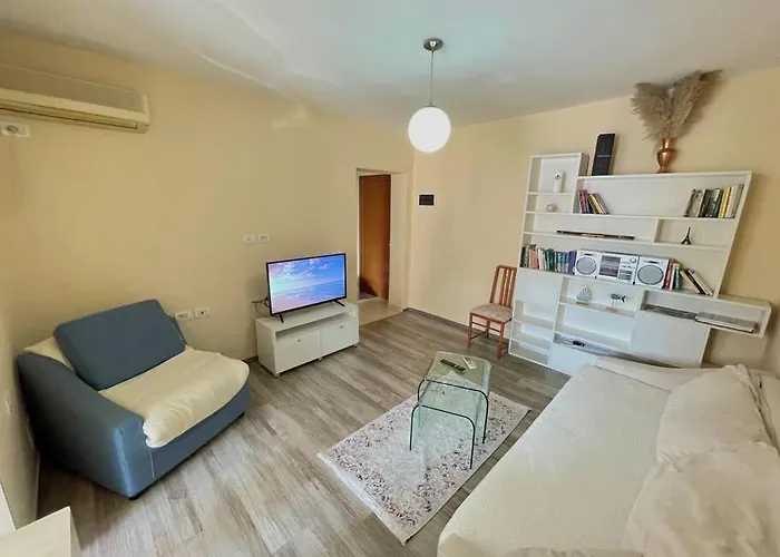 Appartement A Small Gem In The Bllok