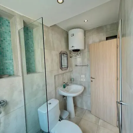 Appartement A Small Gem In The Bllok *